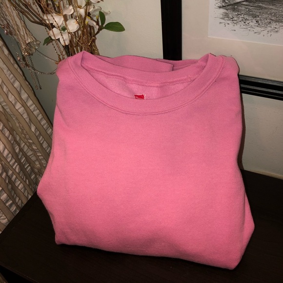 Hanes Tops - Hanes Sweatshirt - 3/$25✨✨